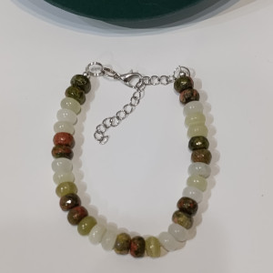 narukvica od žada, narukvica od unakita, narukvica od prirodnih kristala, ručno rađena narukvica, kristal žad značenje, unakit značenje, kamen sreće, kamen harmonije, nakit sa značenjem, poklon za ženu, melaureus by Melanija Maružin