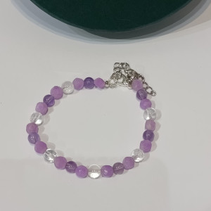 narukvica od ametista, narukvica od gorskog kristala, narukvica od prirodnih kristala, narukvica za meditaciju, narukvica za srčanu i krunsku čakru, kamen mira, kamen snage, ručno rađena narukvica, nakit s pričom, MelAureus by Melanija Maružin
