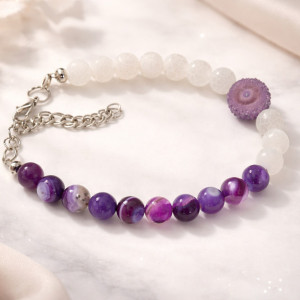 Narukvica od ahata – kamen mira, zaštite i ravnoteže. Savršen izbor za svakodnevnu stabilnost i unutarnju snagu.