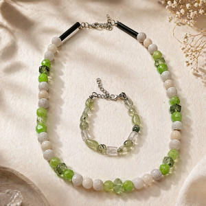 et kristala ogrlica i narukvica, prehnit značenje, peridot značenje, ahat značenje, gorski kristal značenje, kristali za ravnotežu, kristali za novi početak, kristali za intuiciju, prirodni nakit, MelAureus by Melanija Maružin